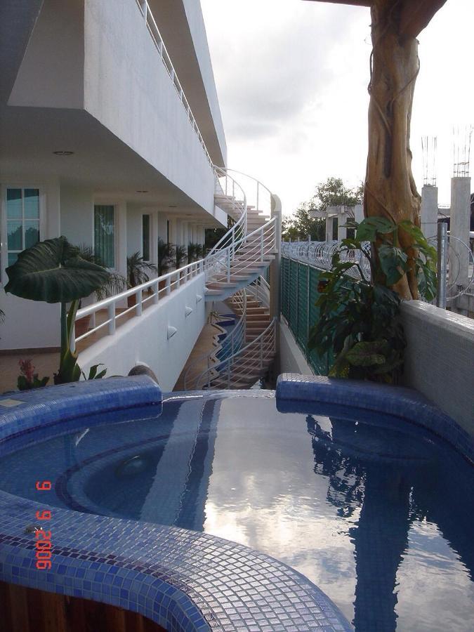 Suites Riviera Cancún Eksteriør bilde